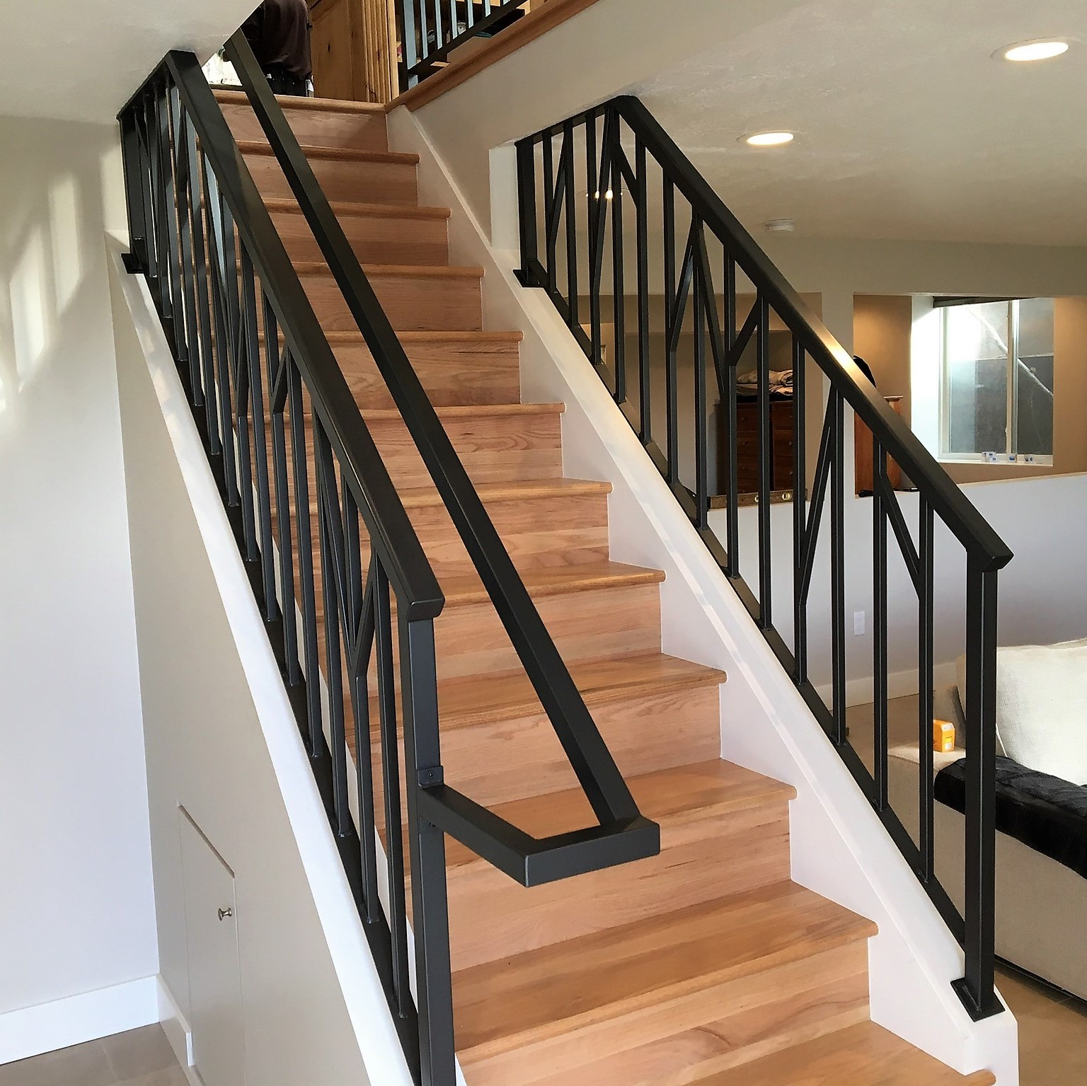 interior metal railing – contemporary railings for interior stairs – G4G5
